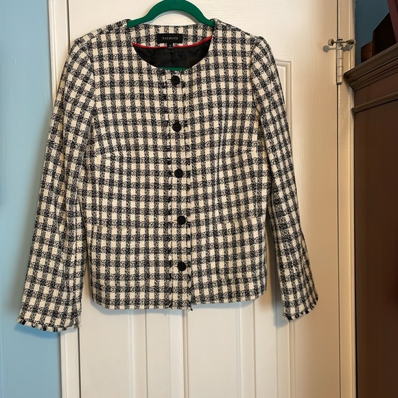 Style Icon! Houndstooth Beauty! Size 10, Talbots - Picture 2 of 8